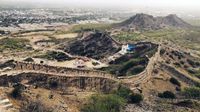 Great Rann of Kutch dari atas bukit (CNN Travel)