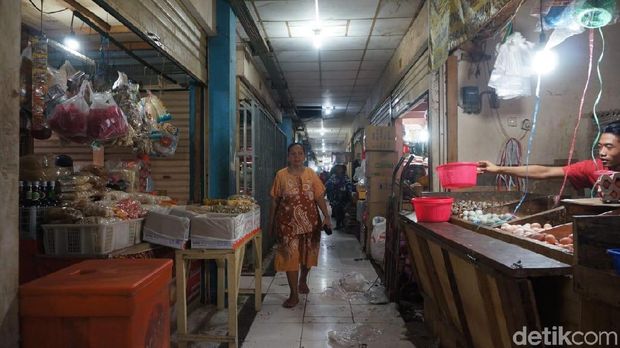 Harga telur ayam di Karawang naik