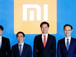 Senyum Kecut Pendiri Xiaomi, Lepas Saham Langsung Anjlok