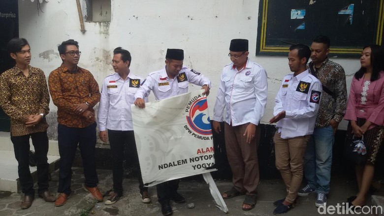 Kader Perindo DIY Ramai-ramai Mundur karena Dilarang Dukung Jokowi Kader Perindo DIY Ramai-ramai Mundur karena Dilarang Dukung Jokowi