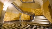 Hotel  InterContinental Marseille Hôtel Dieu di Marseille, Perancis punya pemandangan langsung menghadap keperairan Marseille dan perbukitan di Provence, pasti tidak ada siapapun yang menduga kalau hotel mewah ini merupakan rumah sakit kuno. Bangunan lama ini merupakan rumah sakit Saint-Esprit yang asli didirikan pada tahun 1188 untuk menampung para peziarah dan merawat anak-anak yang sakit dan ditinggalkan. Struktur bangunan ini diperluas secara luar biasa mulai tahun 1753 menjadi bangunan besar. Setelah tidak digunakan, Rumah sakit ini kemudian direnovasi di tahun 2006 dengan interior yang kental akan abad ke-21. Istimewa/Fodors.com