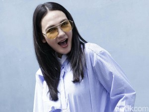 Fenomena Tik Tok di Mata Luna Maya