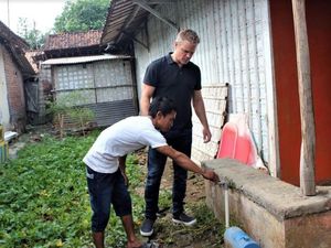 Ketika Jason Bourne Blusukan ke Desa di Kendal