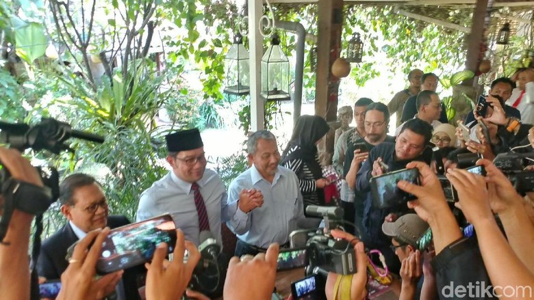 Temui Ridwan Kamil, Sudrajat-Syaikhu Ucapkan Selamat Langsung Temui Ridwan Kamil, Sudrajat-Syaikhu Ucapkan Selamat Langsung