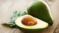 Benarkah Biji Alpukat Enak Dimakan dan Bernutrisi Tinggi? 