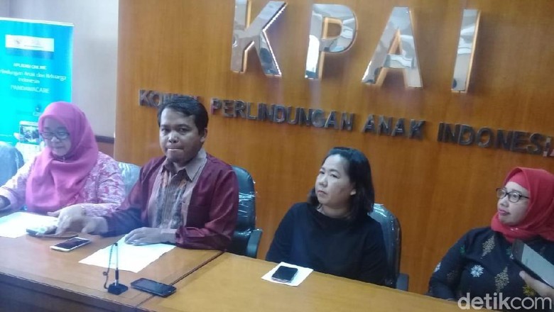 KPAI Sesalkan Bullying dan Cacian Kasar ke Bowo Tik Tok KPAI Sesalkan Bullying dan Cacian Kasar ke Bowo Tik Tok