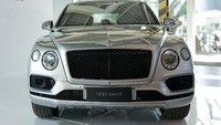 Jika sebelumnya Bentayga hadir dengan mesin W12, kini Bentley Indonesia meluncurkan Bentayga dengan mesin lebih kecil, yaitu V8. Pool/Bentley.