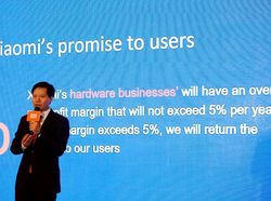 Senyum Kecut Pendiri Xiaomi, Lepas Saham Langsung Anjlok