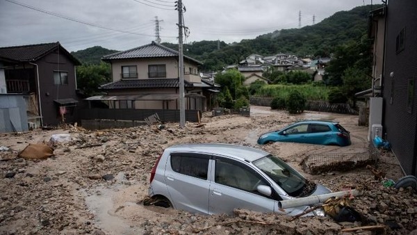 Foto: Parahnya Kerusakan Akibat Banjir Dahsyat di Jepang