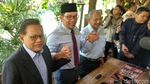 Kompak! Ridwan Kamil, Sudrajat dan Syaikhu Bertemu Pakai Kemeja Biru