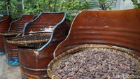Casa de Cacao tidak hanya memproduksi serbuk cokelat saja. Mereka juga menghasilkan minuman coklat beragam rasa, kue, dan brownies coklat (Syanti/detikTravel)