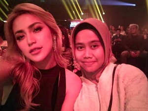 Selain Asisten, Selly Juga Pernah Jadi Saksi Batal Nikah Jessica Iskandar