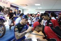 Romain Febvre dan Jeremy Van Horebeek hadir dalam Meet & Greet dengan komunitas, dealer, media, blogger, dan vlogger yang digelar di Kantor Yamaha DDS 3 Semarang, Jumat (6/7/2018) / (Foto: Yamaha)