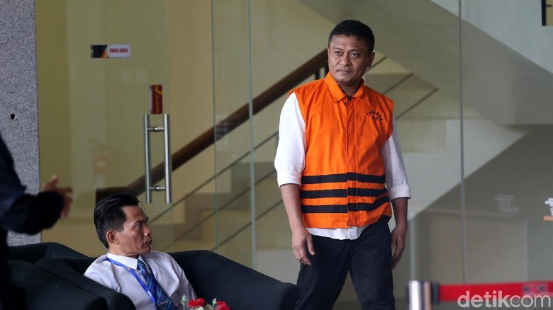 Bupati Buton Selatan Didakwa Terima Suap Rp 578 Juta Terkait Proyek Bupati Buton Selatan Didakwa Terima Suap Rp 578 Juta Terkait Proyek