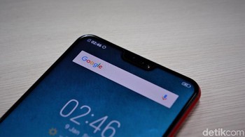 Sementara kamera depan berukuran 24 MP. Foto: Adi Fida Rahman/detikINET