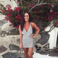 Istri pesepakbola Inggris lain yang eksis selama Piala Dunia 2018 adalah Fern Hawkins. Bersama dengan Annabel, Becky, dan Megan, pacar pemain bertahan Herry Maguire. Foto: Instagram @ _fernhawkins