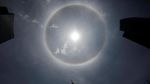 Cantiknya Matahari Halo di Monumen Kemerdekaan Meksiko