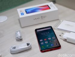 Unboxing Vivo V9 RAM 6 GB Berkelir Merah yang Menggoda