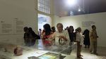 Mengintip Sampah Citarum hingga Sujud di Pameran Tisna Sanjaya
