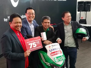Grab Iming-imingi Driver Internet Murah Telkomsel