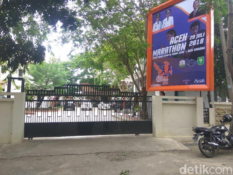 KPK Geledah Dispora Aceh dan PUPR KPK Geledah Dispora Aceh dan PUPR