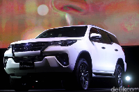 Toyota Fortuner yang cocok untuk kendaraan dalam kota dan perjalanan jauh (Foto: detikcom)