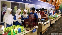 Para siswa SMK Seluruh Indonesia menampilkan karya-karya terbaiknya.