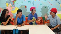 Di kancah internasional, Red Yayasan Hidung telah membentuk kemitraan dengan organisasi sirkus di seluruh dunia.