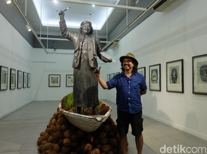 Seni Etsa Membawa Tisna Sanjaya hingga ke Jerman