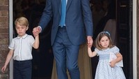 Pangeran George dan Putri Charlotte terlihat hadir bersama sang ayah, Pangeran William. Dominic Lipinski - WPA Pool/Getty Images.