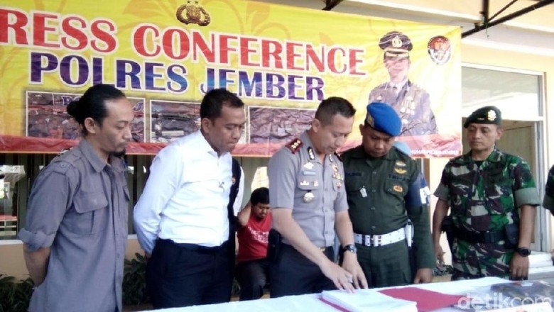 Subdenpom Jember Terima Limpahan Berkas Penganiayaan Wartawan Online Subdenpom Jember Terima Limpahan Berkas Penganiayaan Wartawan Online