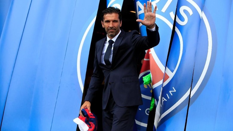 Buffon saat bertemu dengan media (Foto: Reuters) Buffon saat bertemu dengan media (Foto: Reuters)
