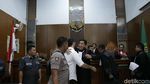 Senyum Fachri Albar Usai Vonis Rehab