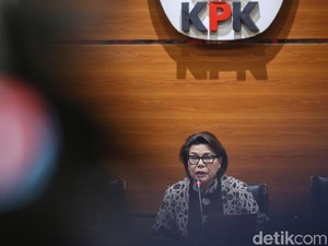 3 Pimpinan KPK Serahkan Mandat ke Jokowi, Basaria Pilih Sampai Desember