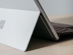 Penampakan Tablet Rp 5 Jutaan Microsoft Surface Go