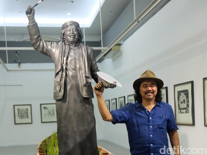 Pameran tunggal Tisna Sanjaya Potret Diri Sebagai Kaum Munafik berlangsung di Galeri Nasional Indonesia pada 9-21 Juli 2018