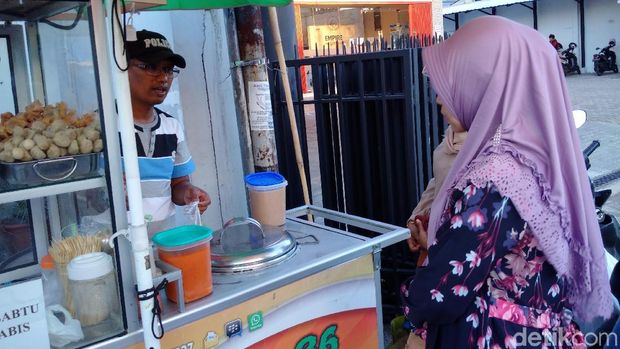 Hobi Memasak, Alasan Polisi Polda DIY Ini Jualan Cilok 