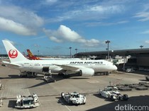 Penerbangan JAL Ditunda 3 Jam, Tunggu Dua Pilot Lolos Tes Alkohol