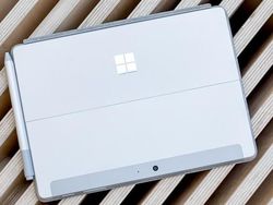 Penampakan Tablet Rp 5 Jutaan Microsoft Surface Go