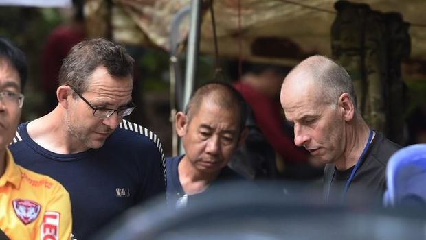 John Volanthen dan Richard William Stanton, penyelam Inggris yang selamatkan remaja dalam gua di Thailand / 