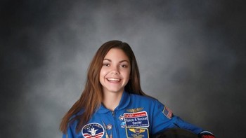 Ketertarikannya terhadap dunia di luar angkasa mengantarkannya menjadi salah satu peserta latihan astronot NASA. Foto: nasablueberry.com