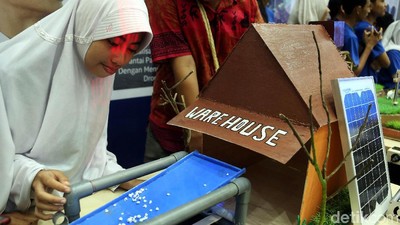 Karya-karya Keren Siswa SMK Dipamerkan