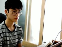 Sosok YouTuber Misterius & Pendiam yang Hebohkan Netizen