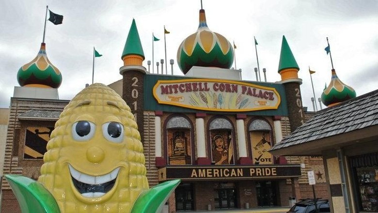 Foto: Istana Jagung di AS (Corn Palace/Facebook) Foto: Istana Jagung di AS (Corn Palace/Facebook)