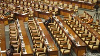 Selain itu, sidang paripurna juga mensahkan RUU tentang Kekarantinaan Kesehatan.