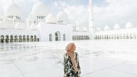 Wisata religi ke Sheikh Zayed Mosque di Abu Dhabi (eslimah/Instagram)
