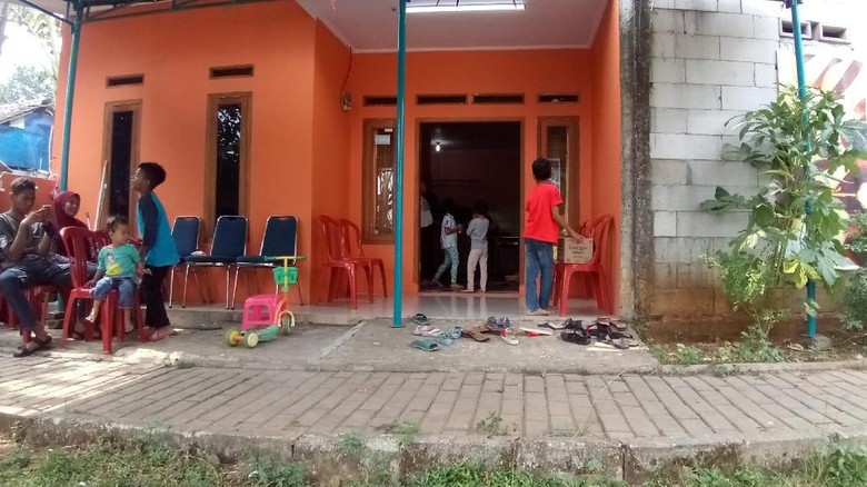 Marthen Korban Tewas Peluru Nyasar Tinggalkan 2 Anak, 1 Masih Bayi Marthen Korban Tewas Peluru Nyasar Tinggalkan 2 Anak, 1 Masih Bayi