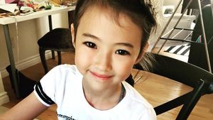 Cantiknya Ella Gross, Model Anak Keturunan Korea-Amerika yang Doyan Donat