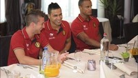 Ini dia salah satu momen sarapan Chadli bersama rekan sesama timnya enam tahun silam. Wajahnya tak jauh berbeda, ya dengan sekarang. Foto: Istimewa
