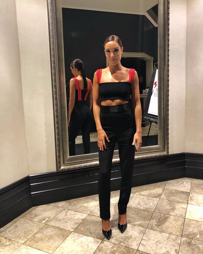 Di akun Instagram-nya, ia pun sering mengunggah inspirasi penurunan berat badan, transformasi tubuh, hingga makanan sehat untuk memotivasi 9,8 juta pengikutnya. Foto: Instagram @kayla_itsines